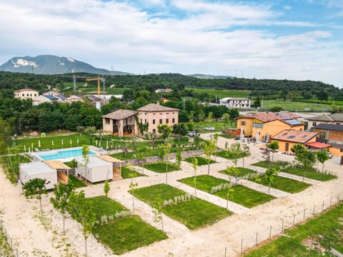 Bird's eye view, Pool view