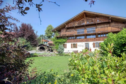 Ferme du Ciel Bed and Breakfast in Samoëns