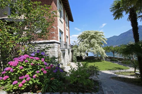 Villa Magnolia Villa in Province of Lecco