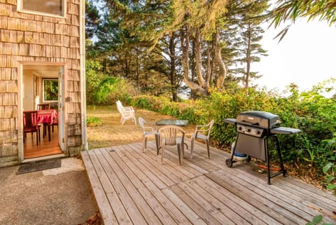 Agate Beach Oceanfront (Suite B) House in Newport