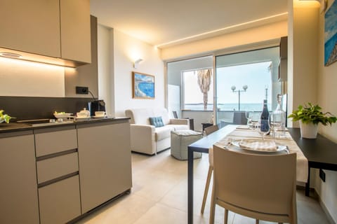 Kitchen or kitchenette, Living room, Dining area