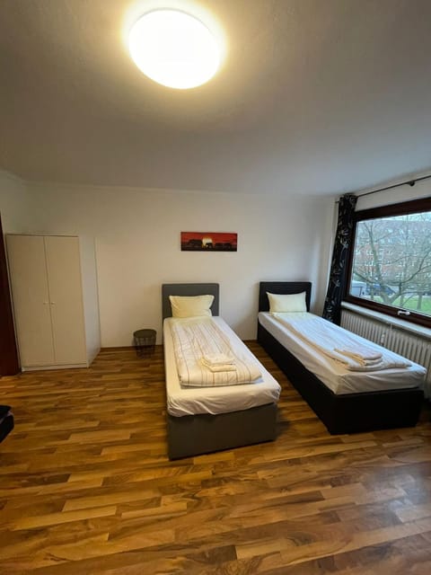 Studio Apartment mit Balkon Condo in Neumünster