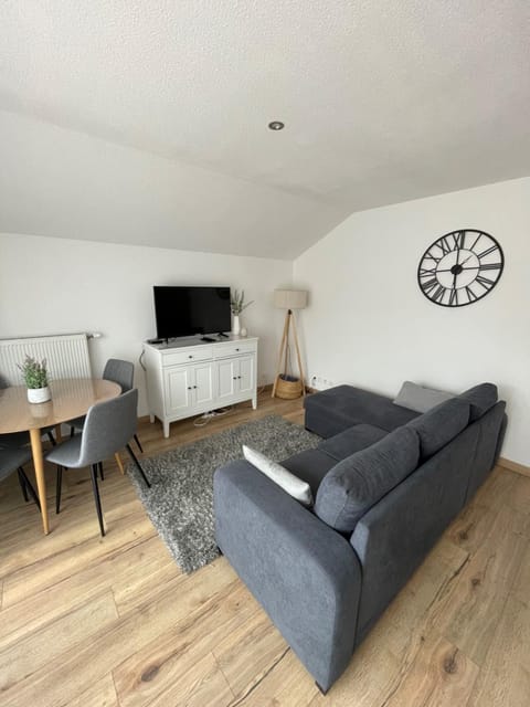 Superbe appartement au calme avec vue sur le Lac. Apartment in Évian-les-Bains