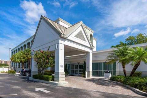 Best Western Plus Windsor Inn Hotel in North Miami