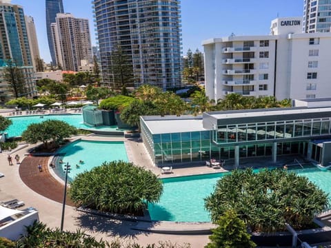 Luxury 3 Bedroom Apartment in Q1 with Ocean Views Condo in Surfers Paradise Boulevard