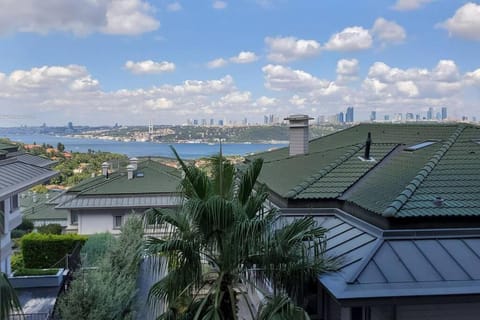Full Bosphorus view new 3 bedroom apartment beside Çamlıktepe Park in famous Uskudar on the Asian side of Istanbul Wohnung in Istanbul