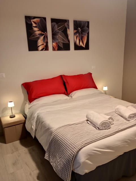 Sleep&Fly Bergamo Tránsfer from BGY Airport & Late Check-in Service available Apartment in Bergamo