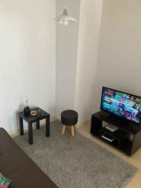 Communal lounge/ TV room, TV and multimedia, Living room