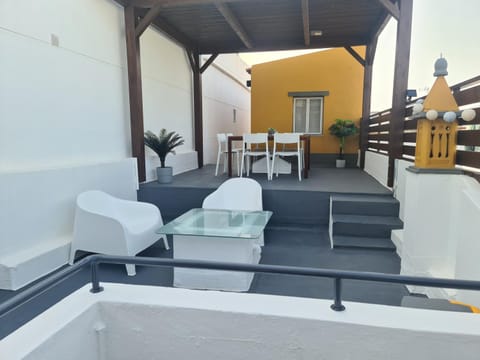 Balcony/Terrace, Seating area, Dining area