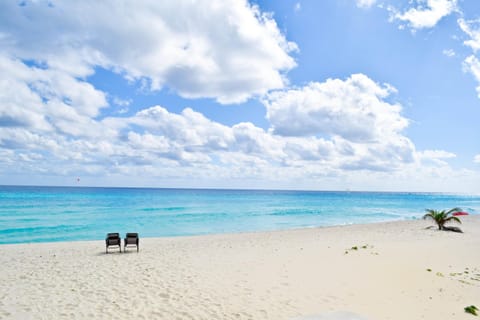 Day, Natural landscape, Beach, Sea view, sunbed