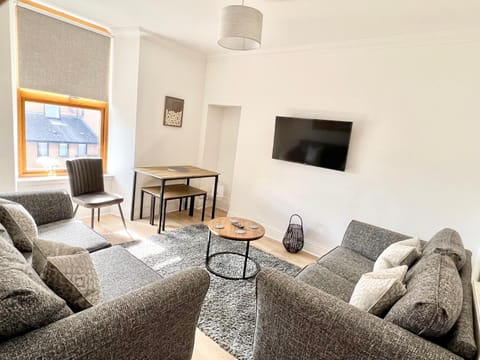 Waterloo Townhouse Inverness House in Inverness