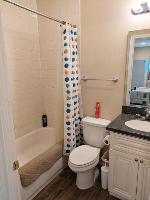 Private Entrance Suite near Legoland & State Farm Pensão in Winter Haven