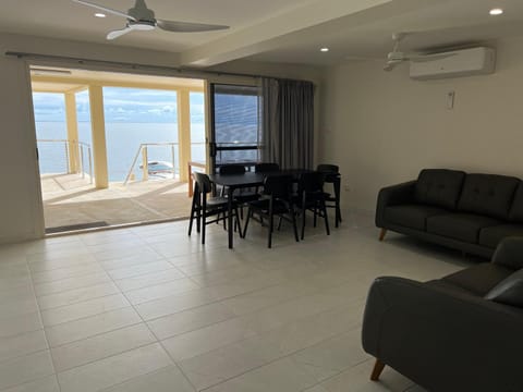 Beachside & Jetty View Apartment 2 -Skippers Apartment Condo in Streaky Bay