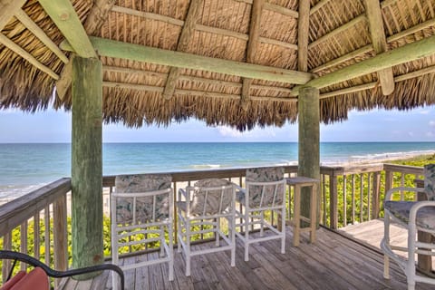 Boat Lovers Paradise Walk to Private Beach! House in Hutchinson Island