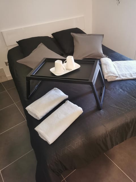 Jacuhomespa13 Pousada com café da manhã (B&B) in Marignane