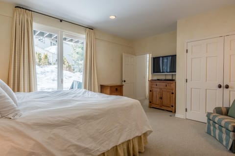 Larkspur 602 - New Listing! Quick Drive to the Slopes & Après Ski Hot Tub House in Ketchum