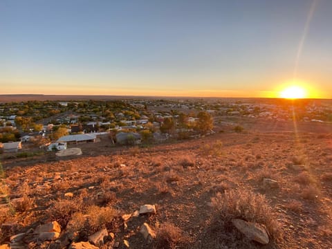 Nearby landmark, Natural landscape, Sunrise