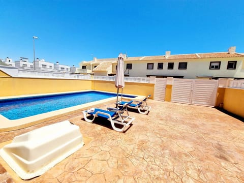 Tourist Rental Paco, Ciudad Quesada, Private Pool, Private Parking House in Vega Baja del Segura