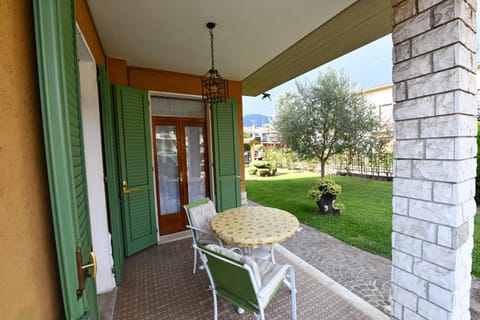 Patio, Garden view