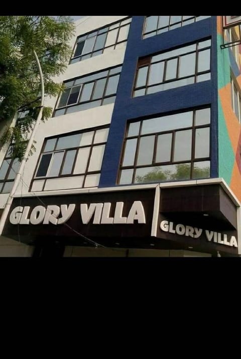 Glory Villa Hotel in New Delhi