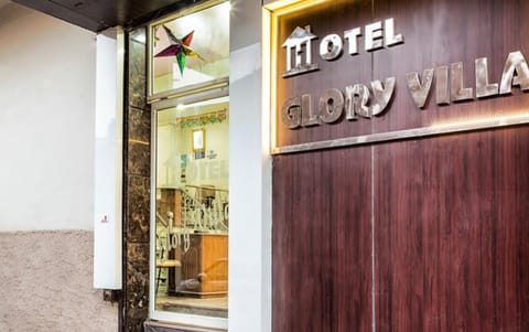 Glory Villa Hotel in New Delhi