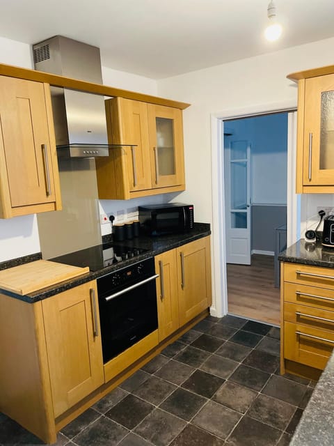 Kitchen or kitchenette, minibar, pet friendly, stove, toaster