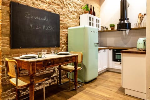 Dining area, kitchen