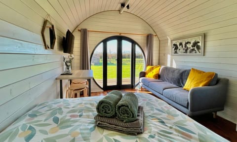 Laurel Farm Glamping Nature lodge in Sedgemoor