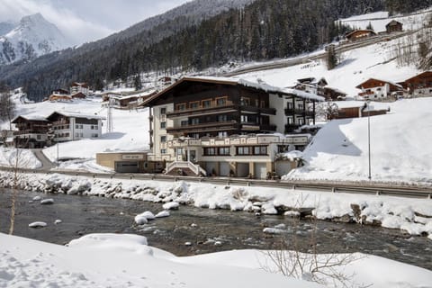 Property building, Winter