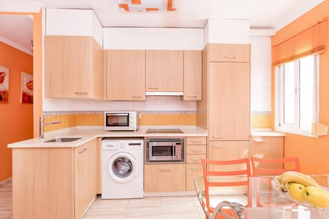 Kitchen or kitchenette, kitchen