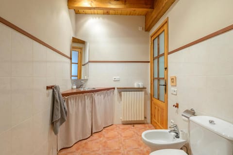 Suite en casa rural Vacation rental in Garrotxa