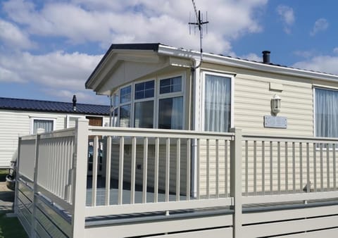 Balcony/Terrace, Lake view