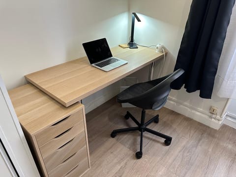 Seating area, Bedroom