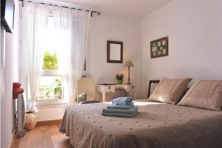 La Petite Maison Bed and Breakfast in Marseille