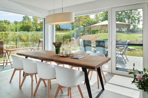 Dining area, Garden view