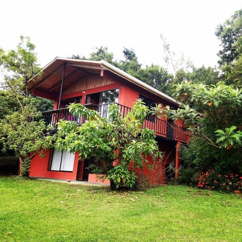 Casa de Montaña Tica Linda Chalet in Monteverde