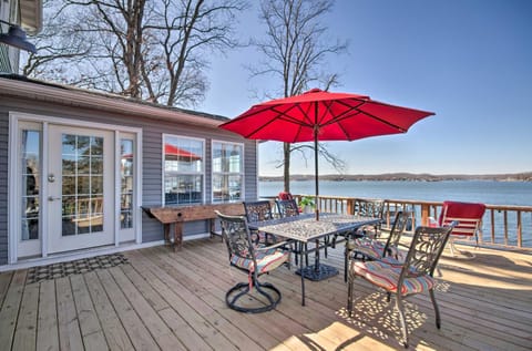 Bittersweet Lakefront Retreat with Boat Slip! House in Lake of the Ozarks