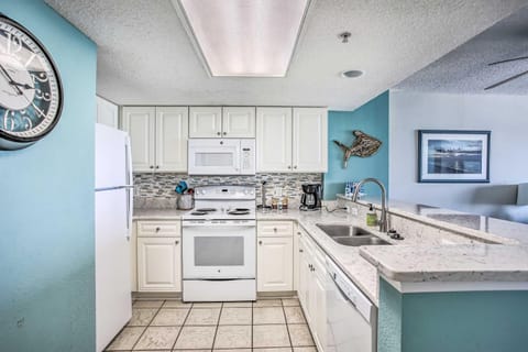 Oceanfront North Myrtle Beach Gem Pools Access! Apartment in Atlantic Beach