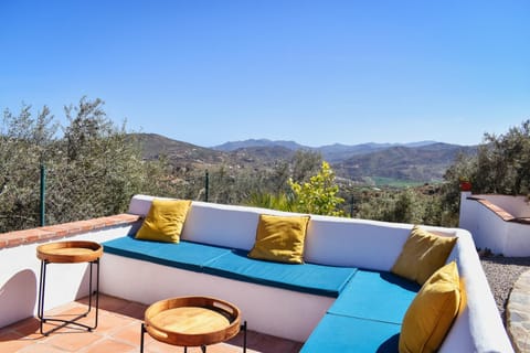 Balcony/Terrace, Seating area, Mountain view