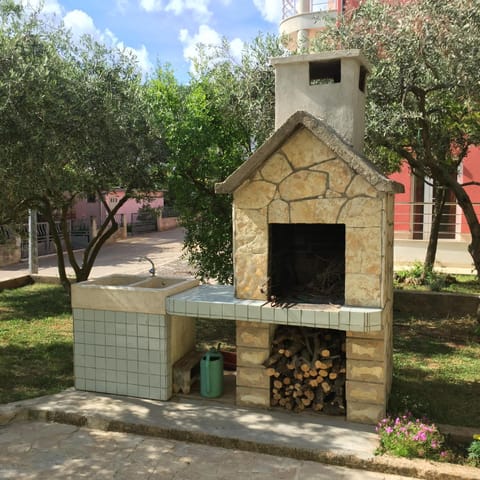 BBQ facilities, Garden view