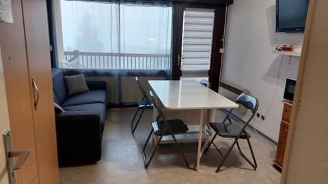 Font-Romeu : Studio cabine avec terrasse. Apartment in Bolquère