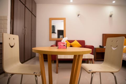 Maati Spaces - Studio Apartments Apartment hotel in Lahore
