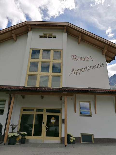 Ronalds Appartements Apartment in Trentino-South Tyrol