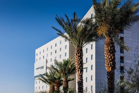 Courtyard by Marriott Mexicali Hotel in Mexicali