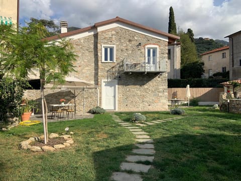 Property building, Garden view
