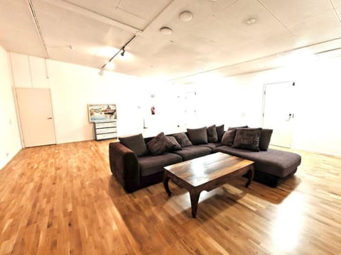 Communal lounge/ TV room, Seating area