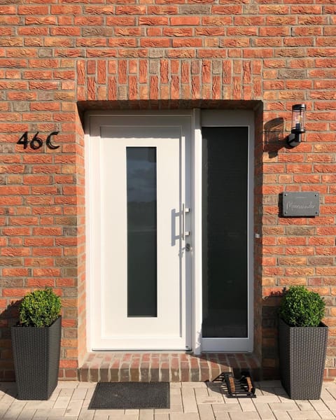 Property building, Facade/entrance