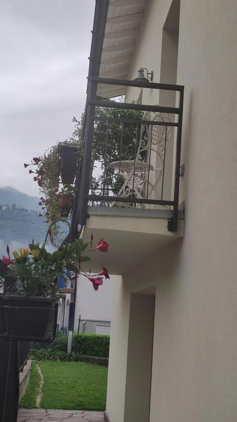 LORA GIUSTA GUEST HOUSE Bed and Breakfast in Como