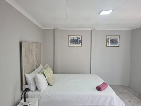 HOUSE on AISNE Bed and Breakfast in Port Elizabeth