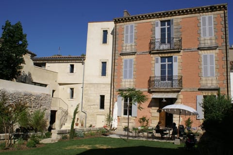 La Maison Rouge d'Uzes B&B Bed and Breakfast in Uzes